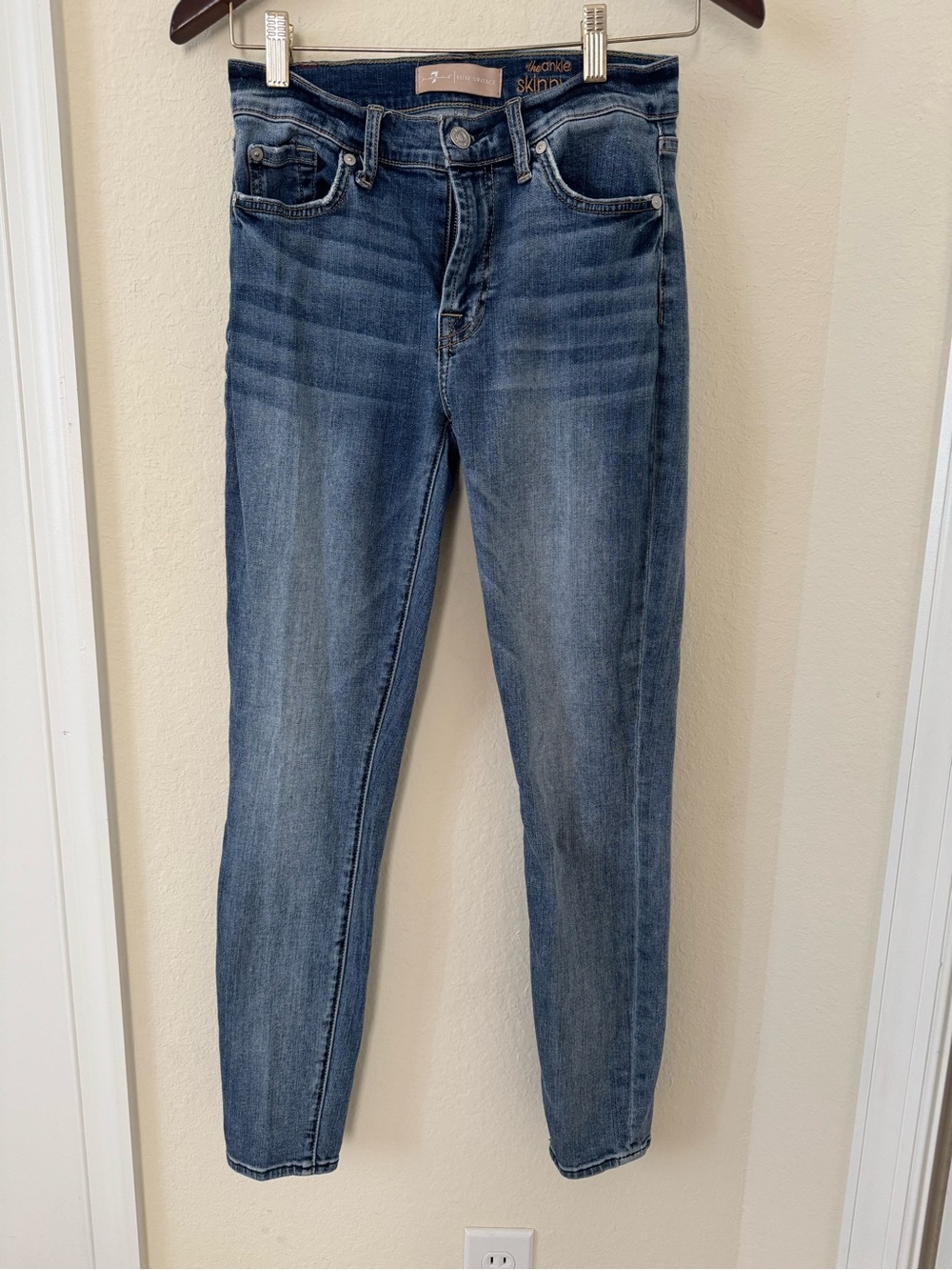 7 For All Mankind Mid Blue Skinny Jeans sz 27